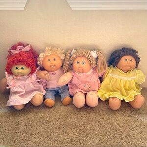 RARE 1980s Cabbage Patch Kids Dolls Lot Of 4 Vintage Xavier Roberts Collectible